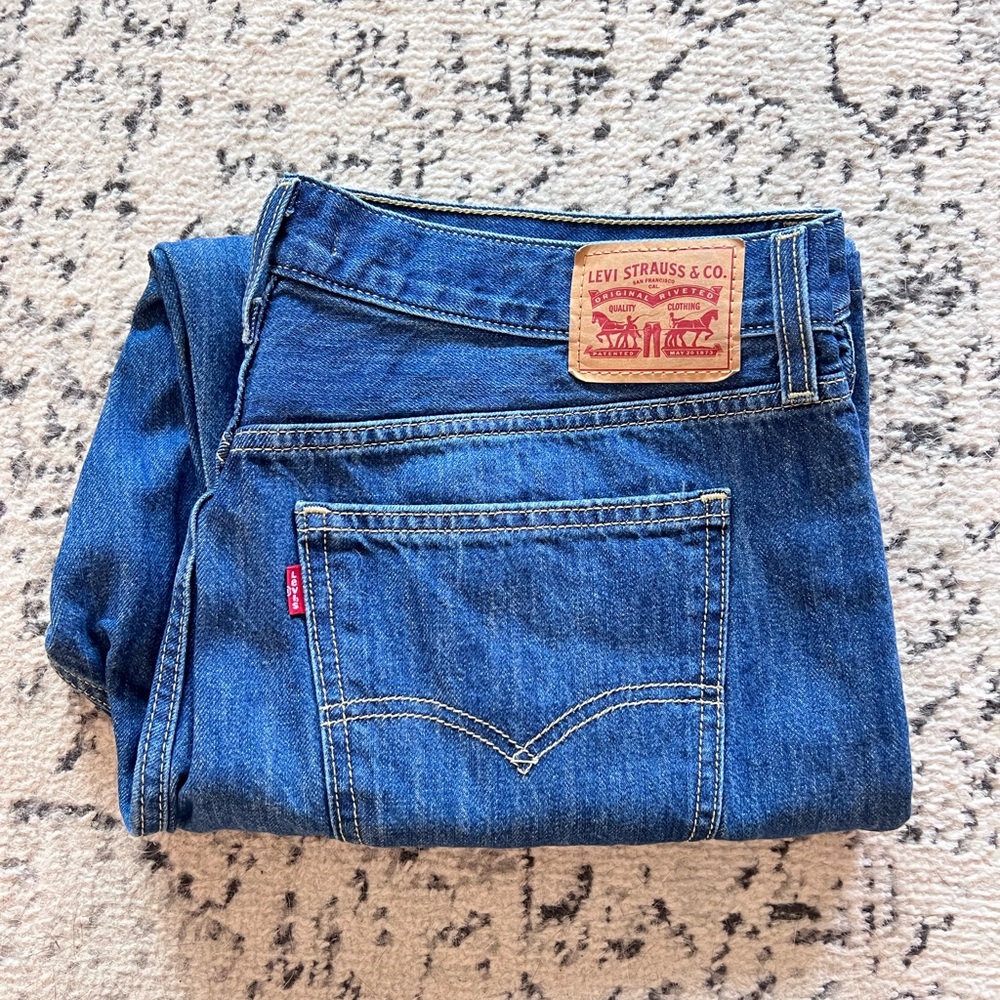 Levi’s Low Pro Straight Jeans